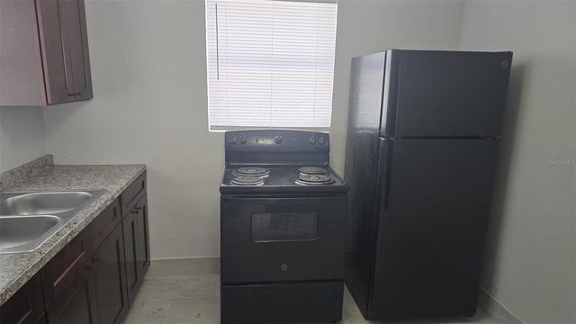 1011 NE 2ND STREET, Mulberry, FL 33860