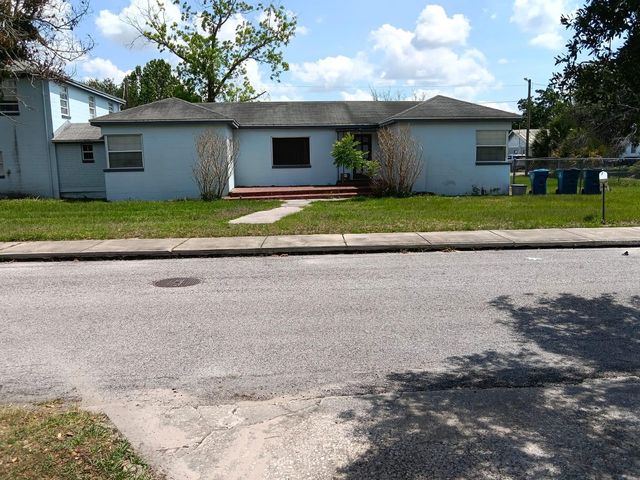 1011 NE 2ND STREET, Mulberry, FL 33860