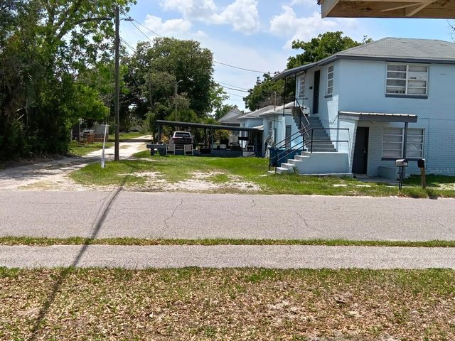 1011 NE 2ND STREET, Mulberry, FL 33860