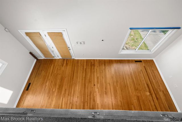 520 E Hazelhurst Street, Ferndale, MI 48220