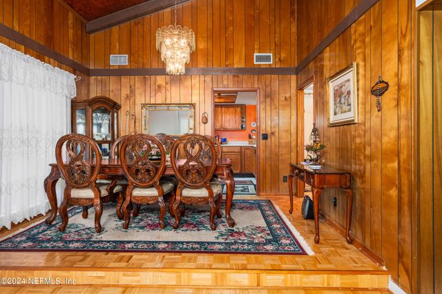 8080 IBACH Road, Jacksonville, FL 32216