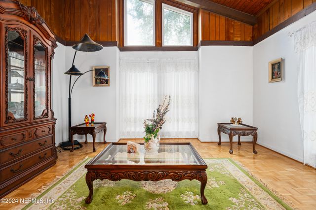 8080 IBACH Road, Jacksonville, FL 32216