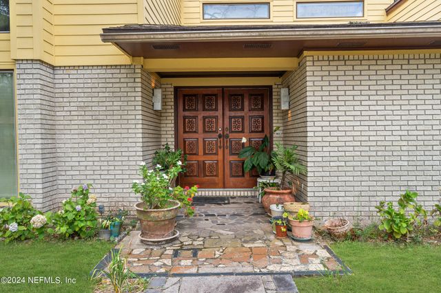 8080 IBACH Road, Jacksonville, FL 32216