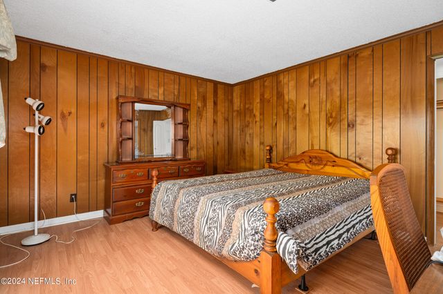 8080 IBACH Road, Jacksonville, FL 32216