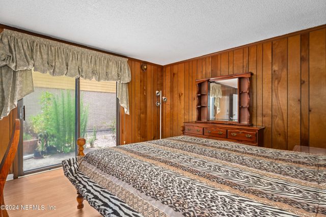 8080 IBACH Road, Jacksonville, FL 32216