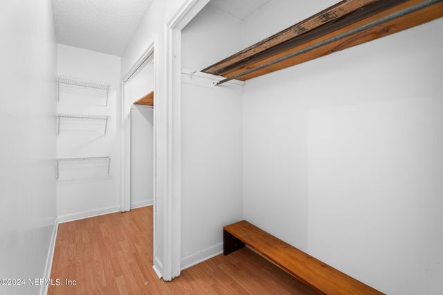 8080 IBACH Road, Jacksonville, FL 32216