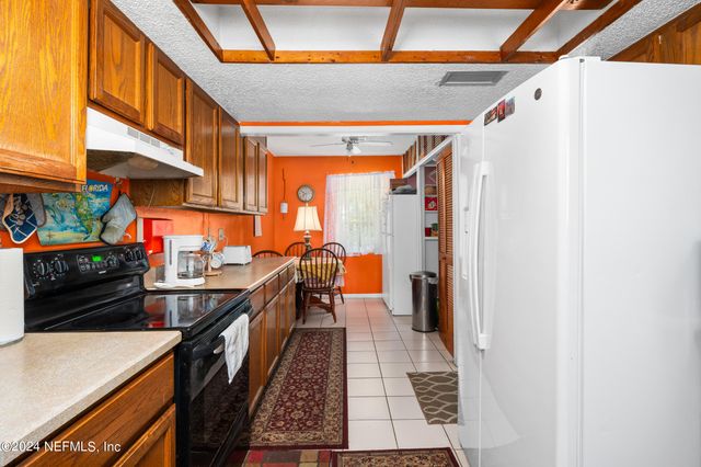 8080 IBACH Road, Jacksonville, FL 32216