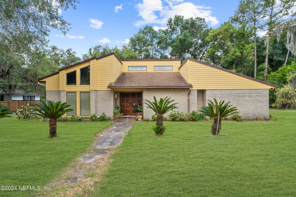 8080 IBACH Road, Jacksonville, FL 32216