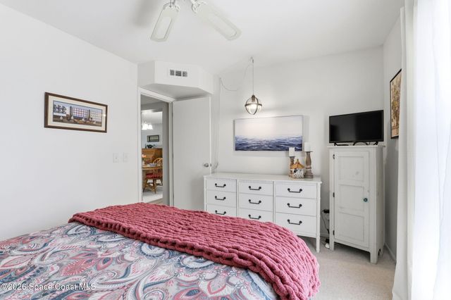 35 Plantation Drive 201, Vero Beach, FL 32966