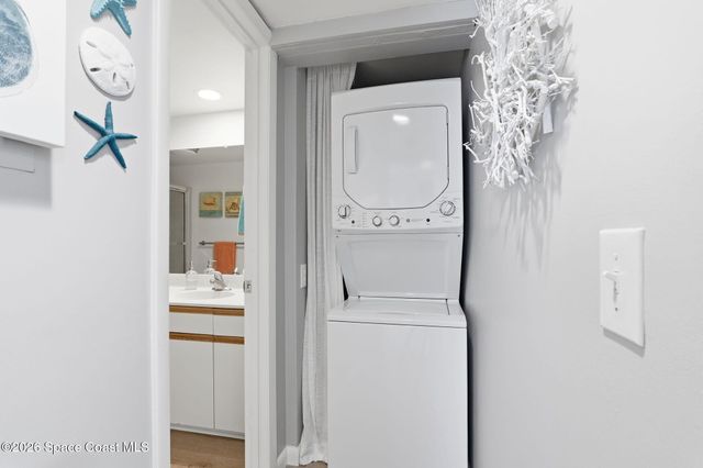 35 Plantation Drive 201, Vero Beach, FL 32966