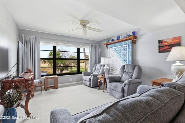 35 Plantation Drive 201, Vero Beach, FL 32966