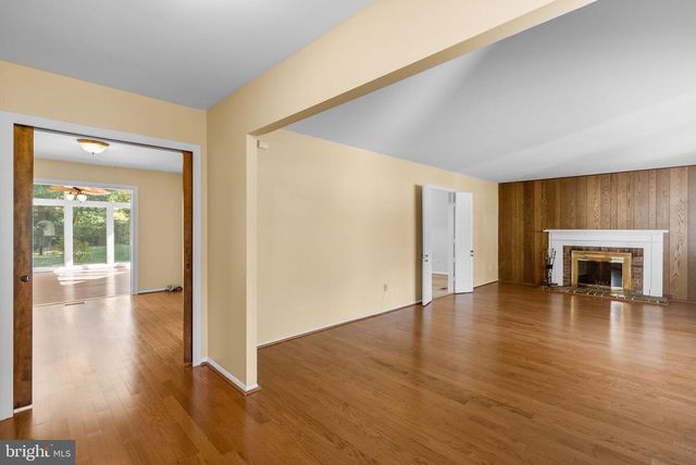 12306 SHADETREE LN, Laurel, MD 20708