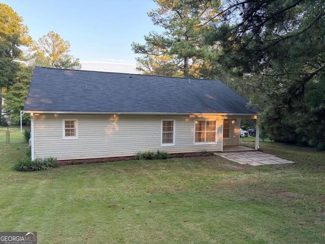 1447 Millstone Court, Bethlehem, GA 30620