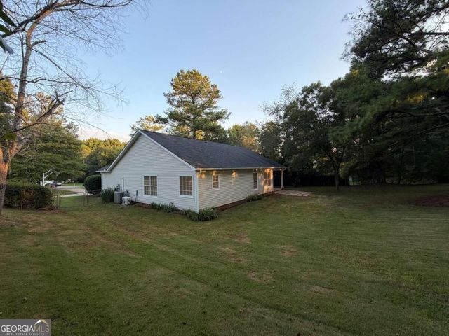 1447 Millstone Court, Bethlehem, GA 30620