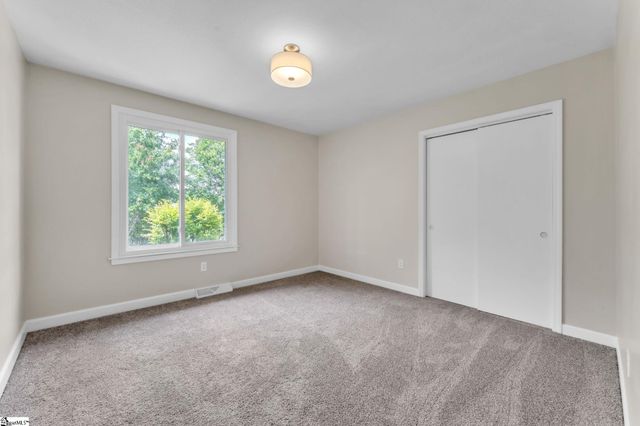 107 Carriage Lane, Simpsonville, SC 29681