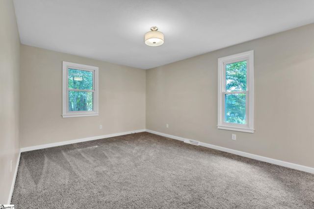107 Carriage Lane, Simpsonville, SC 29681