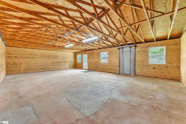 107 Carriage Lane, Simpsonville, SC 29681