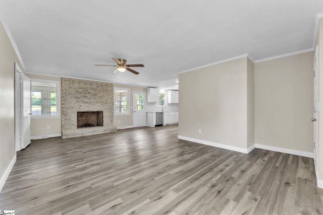 107 Carriage Lane, Simpsonville, SC 29681