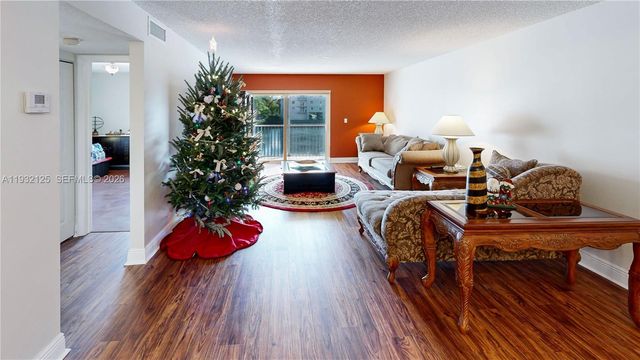 21121 SW 85th Ave 216, Cutler Bay, FL 33189