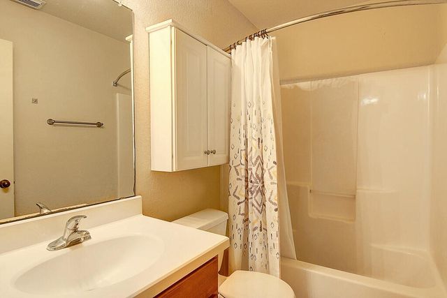 2910 Santa Ana St, Corpus Christi, TX 78415