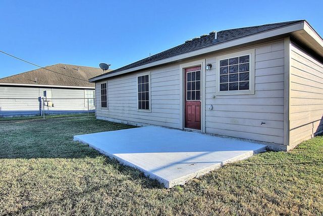 2910 Santa Ana St, Corpus Christi, TX 78415