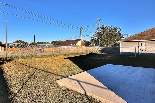 2910 Santa Ana St, Corpus Christi, TX 78415