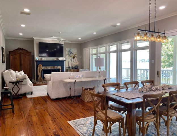 7522 False River Rd, Oscar, LA 70762