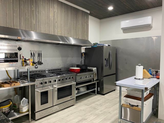 7522 False River Rd, Oscar, LA 70762