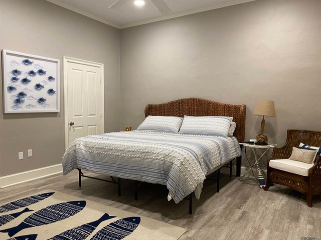 7522 False River Rd, Oscar, LA 70762