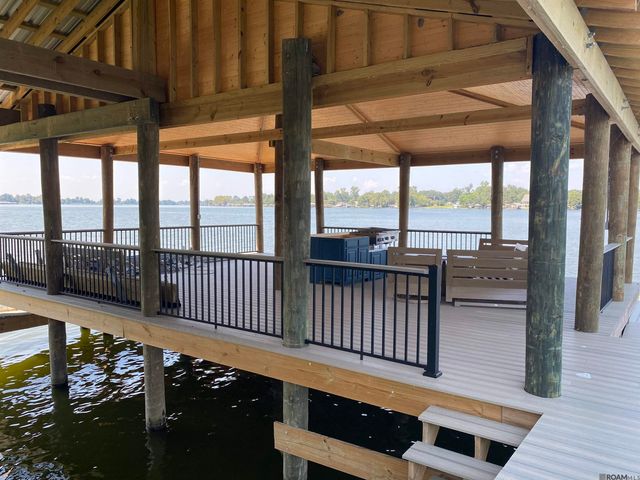 7522 False River Rd, Oscar, LA 70762