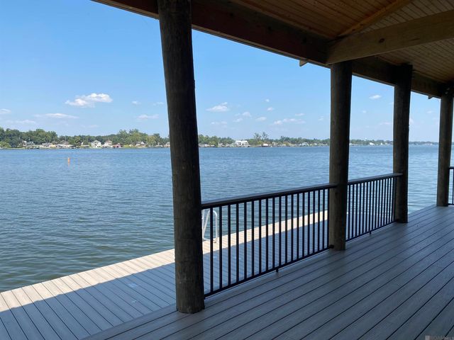 7522 False River Rd, Oscar, LA 70762