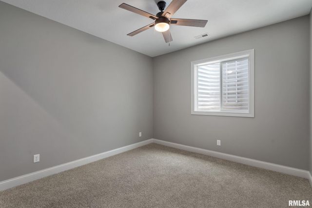 6654 Meghan Avenue, Bettendorf, IA 52722