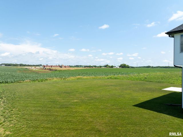 6654 Meghan Avenue, Bettendorf, IA 52722