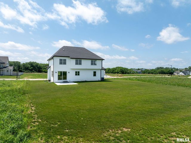 6654 Meghan Avenue, Bettendorf, IA 52722