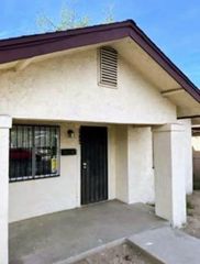 2524 E Grant Avenue, Fresno, CA 93701