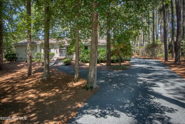 12 Whithorn Court, Pinehurst, NC 28374