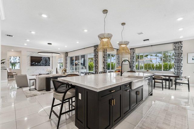 12156 Waterstone Circle, Palm Beach Gardens, FL 33412