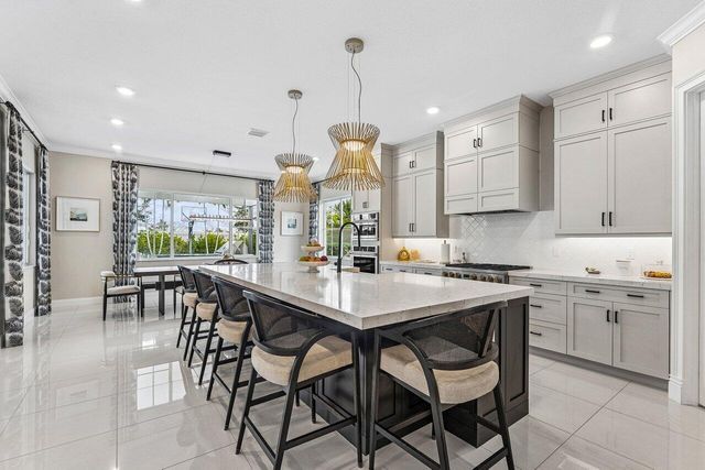 12156 Waterstone Circle, Palm Beach Gardens, FL 33412