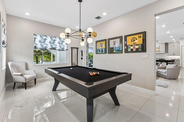 12156 Waterstone Circle, Palm Beach Gardens, FL 33412