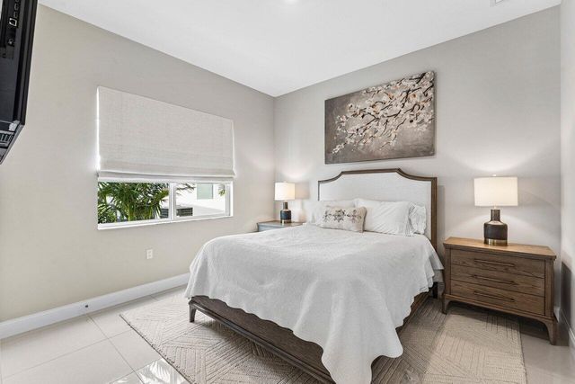 12156 Waterstone Circle, Palm Beach Gardens, FL 33412