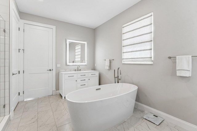 12156 Waterstone Circle, Palm Beach Gardens, FL 33412