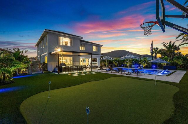 12156 Waterstone Circle, Palm Beach Gardens, FL 33412