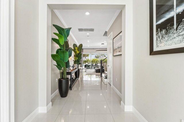 12156 Waterstone Circle, Palm Beach Gardens, FL 33412