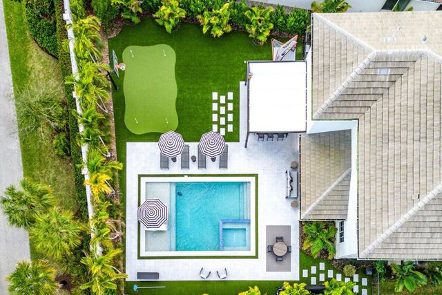 12156 Waterstone Circle, Palm Beach Gardens, FL 33412