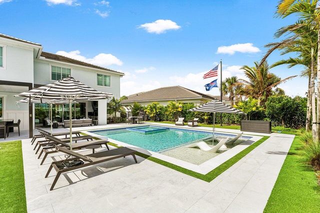 12156 Waterstone Circle, Palm Beach Gardens, FL 33412