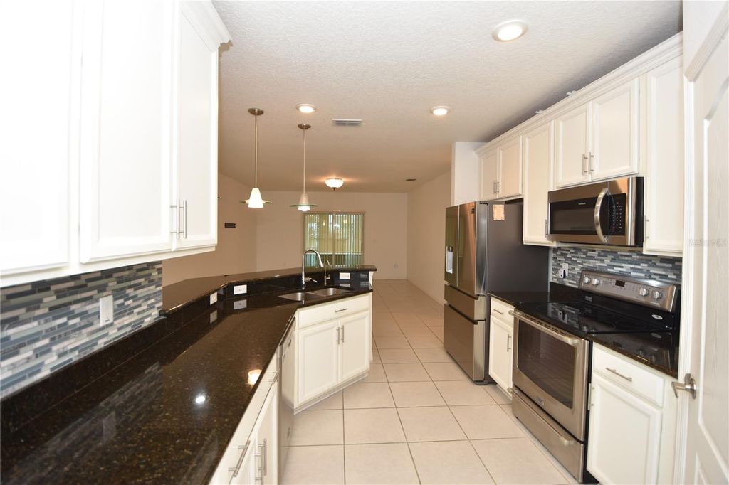Image 11 of property listing at 22 RYBAR LANE, Palm Coast, FL 32164
