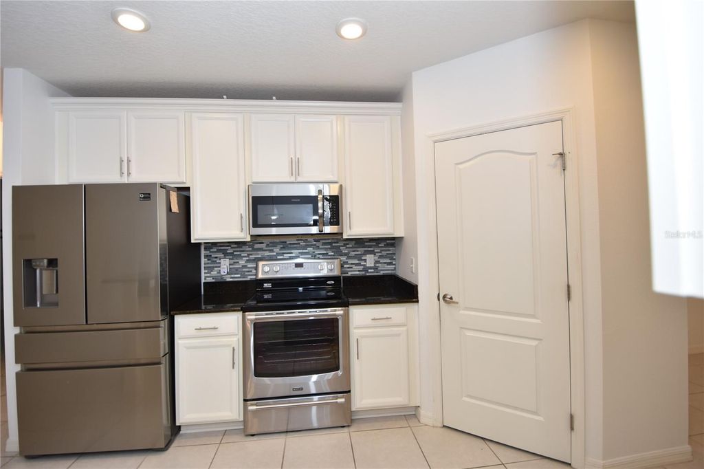 Image 13 of property listing at 22 RYBAR LANE, Palm Coast, FL 32164