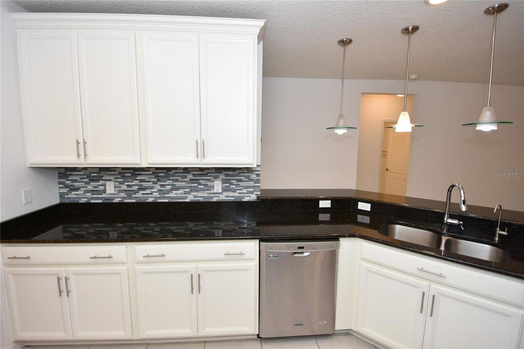 Image 15 of property listing at 22 RYBAR LANE, Palm Coast, FL 32164