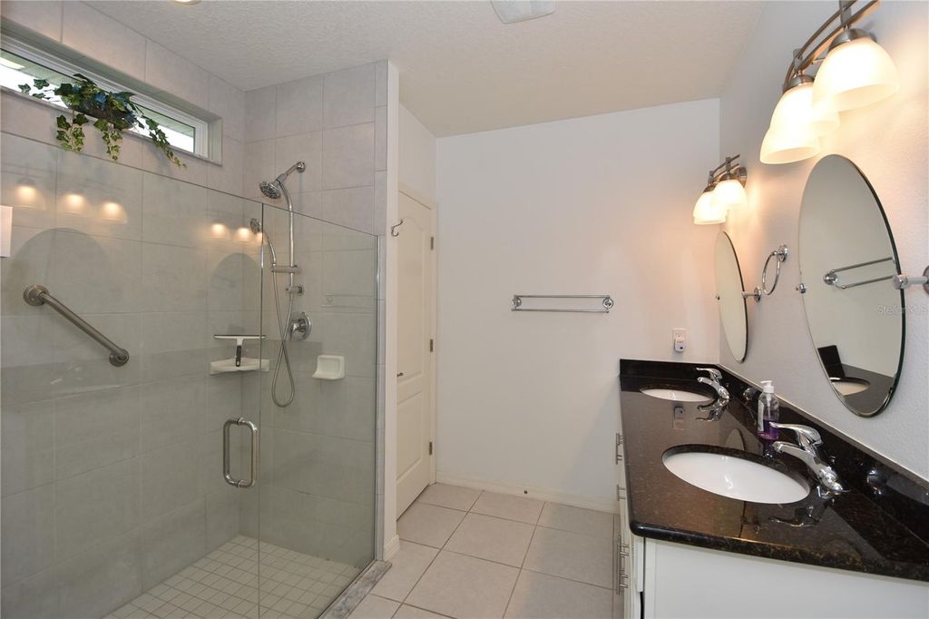 Image 24 of property listing at 22 RYBAR LANE, Palm Coast, FL 32164