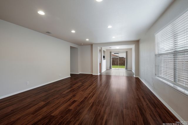 8848 STAGHORN ML, Converse, TX 78109